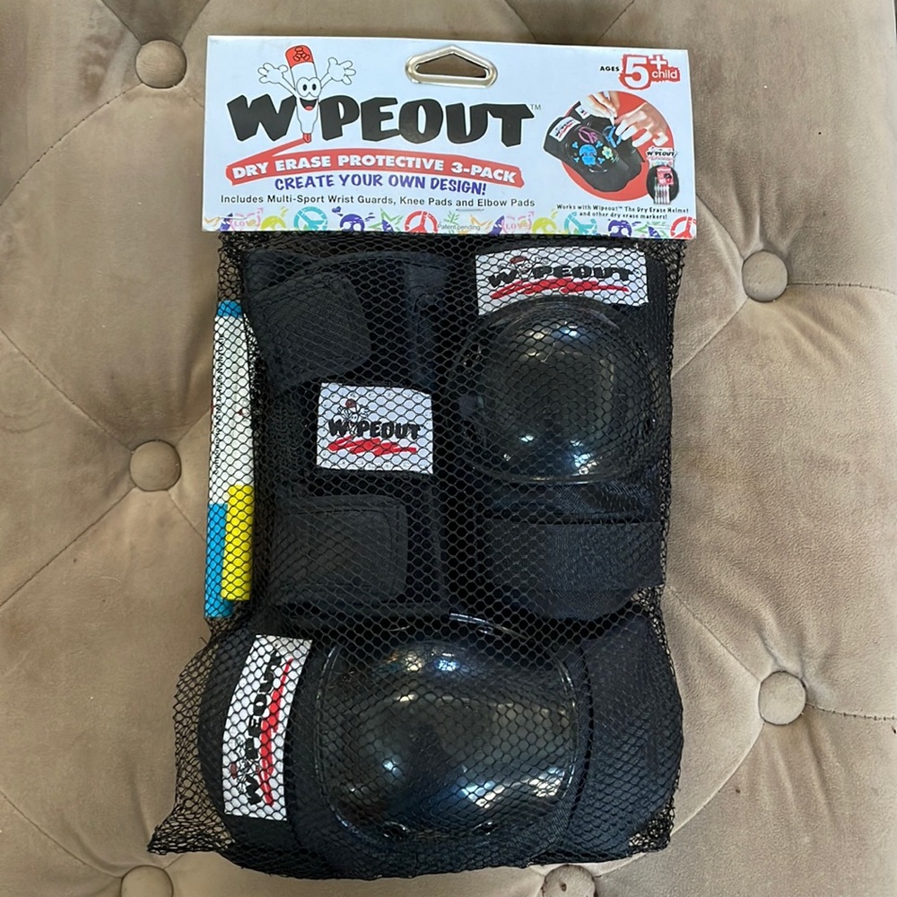 Wipeout Dry Erase Protective 3 Pack - NWT